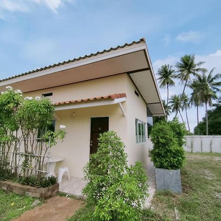 Appartement Baan Aomjai à Prachuap Khiri Khan Extérieur photo