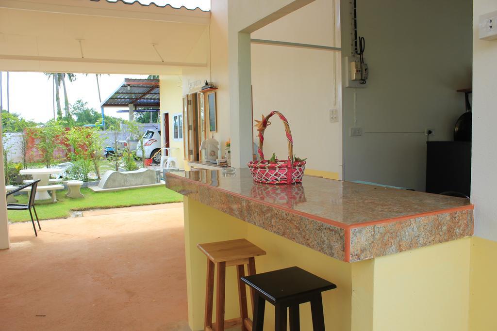 Appartement Baan Aomjai à Prachuap Khiri Khan Extérieur photo